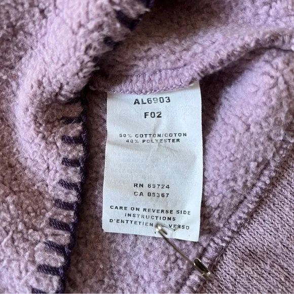 Vintage Columbia Sportswear Lilac V-Neck Sweater - Picture 3 of 9